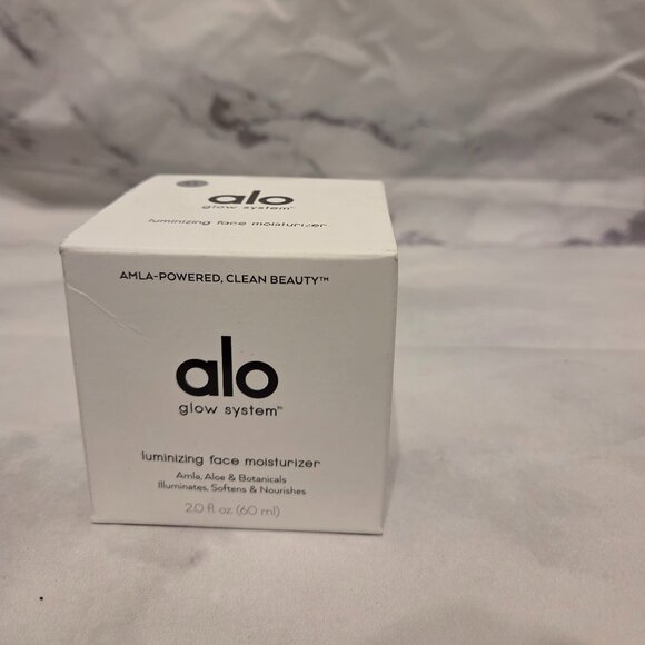 Beauty Bundle #5 - Picture 4 of 6